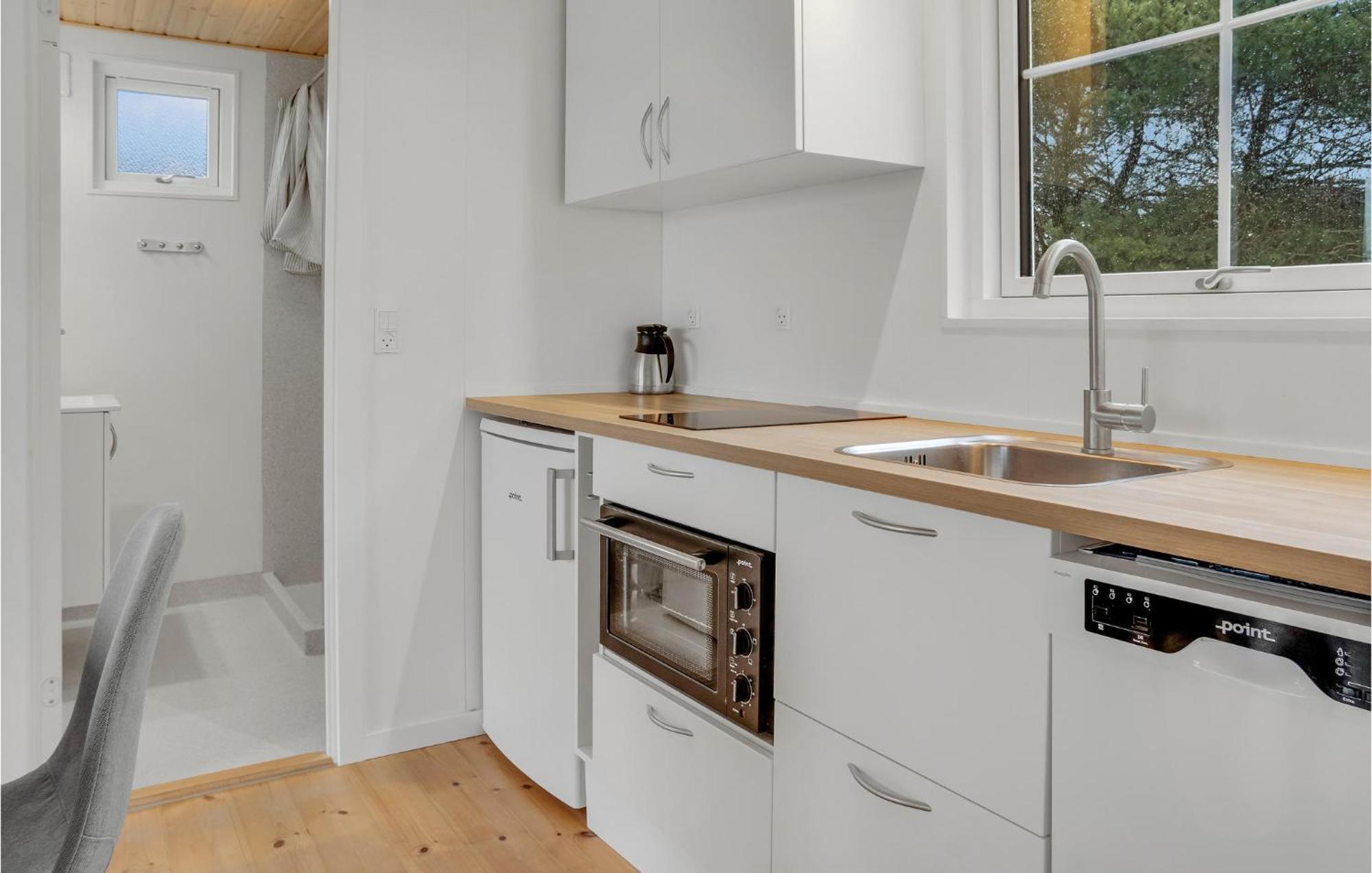 2 Bedroom Gorgeous Apartment In Vaeggerlose Bøtø By المظهر الخارجي الصورة