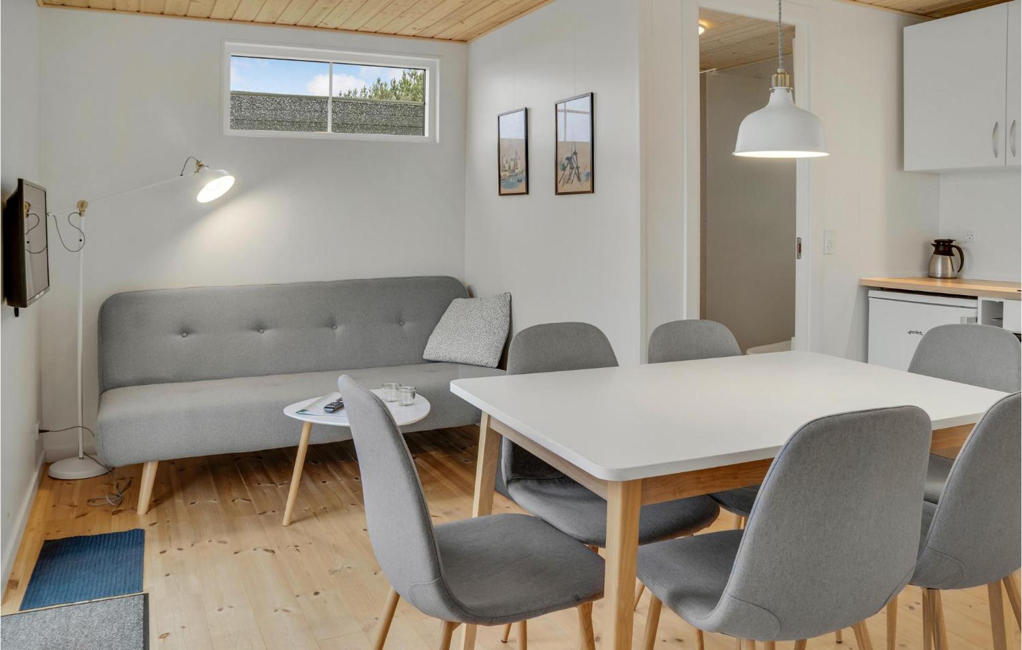 2 Bedroom Gorgeous Apartment In Vaeggerlose Bøtø By المظهر الخارجي الصورة